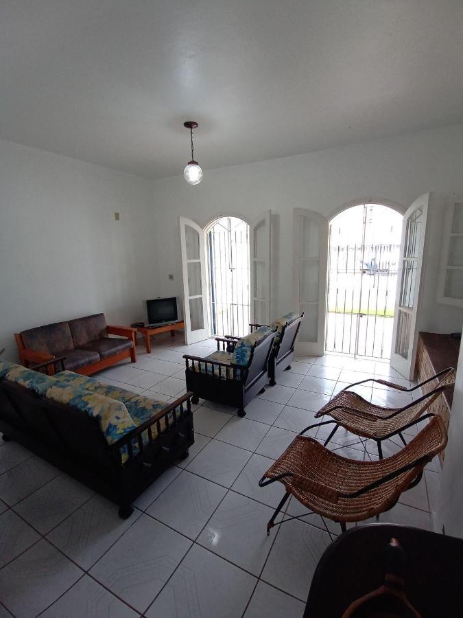 Casa Praia Grande Com Churrasqueira Villa อูบาตูบา ภายนอก รูปภาพ